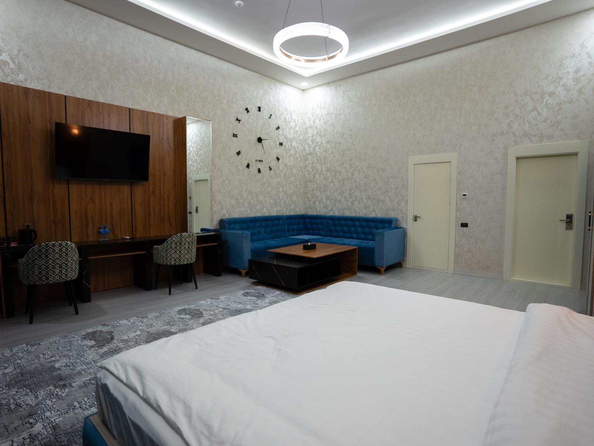 Avant Wellness Hotel Pool&Spa, Free Airport Shuttle Service طشقند الغرفة الصورة